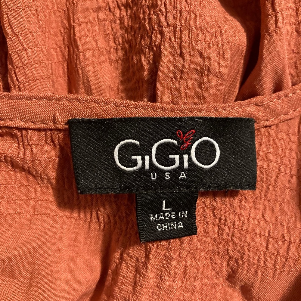 GAP Women's Rust Short-Sleeve Ruffle Blouse - Picture 3 of 5